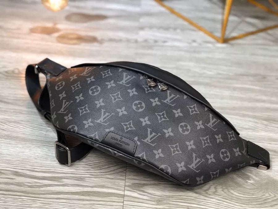 LOUIS VUITTON 47×20×9CM DISCOVERY BAG