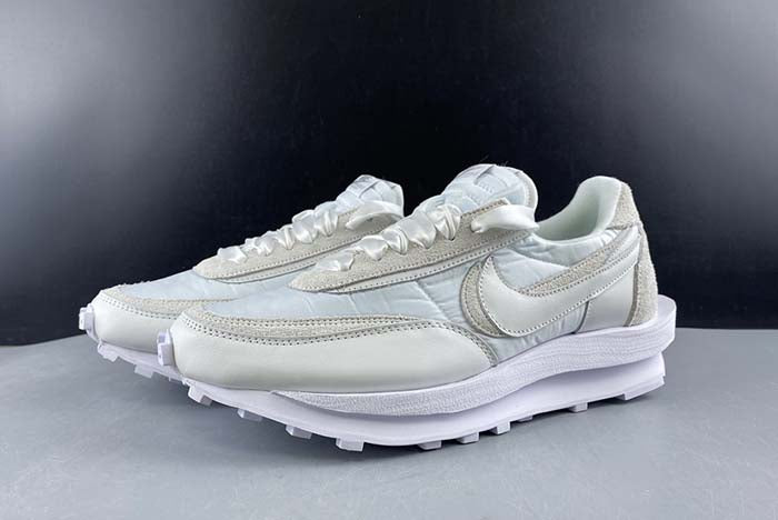 NIKE LDV WAFFLE SACAI 'WHITE NYLON'