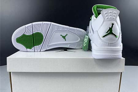 AIR JORDAN 4 “PINE GREEN”