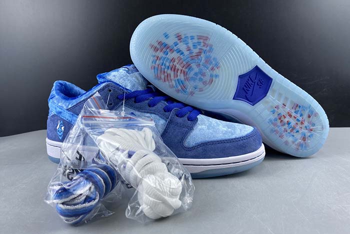 STRANGELOVE X NK SB DUNK LOW