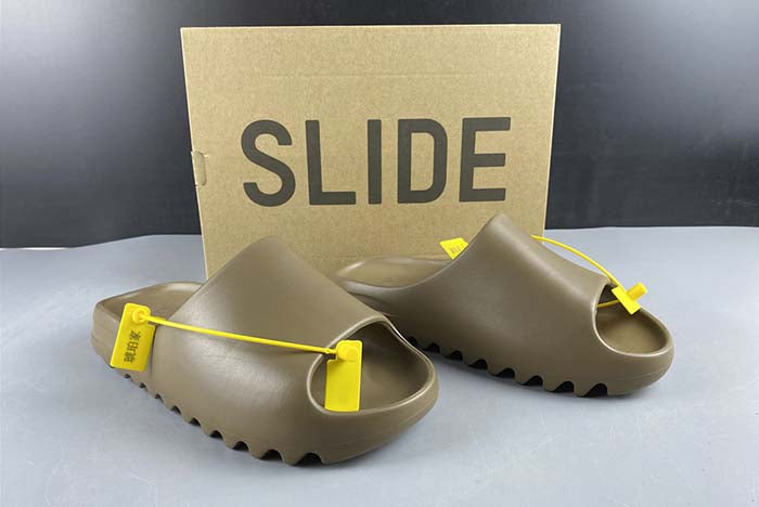 ADIDAS YEEZY SLIDE