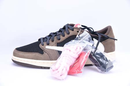 AIR JORDAN 1 "TRAVIS SCOTT LOW DARK MOCHA"
