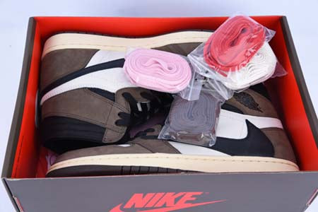 AIR JORDAN 1 RETRO HIGH "TRAVIS SCOTT MOCHA"