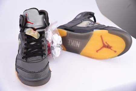 AIR JORDAN 5 SP OFF-WHITE "BLACK MUSLIN FIRE RED"