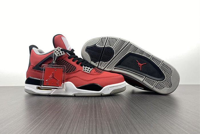 AIR JORDAN 4 RETRO "TORO BRAVO"