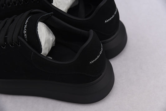 ALEXANDER MCQUEEN OVERSIZED TRIPLE BLACK