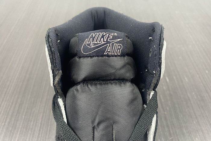 AIR JORDAN 1 HIGH "BLEACHED CORAL"
