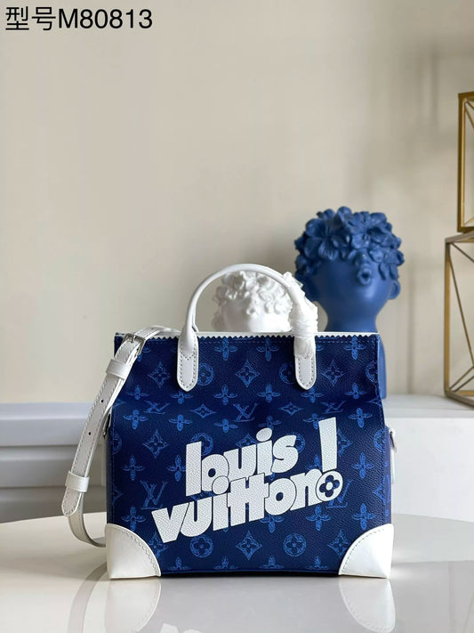 LOUIS VUITTON EVERYDAY LITTER 24 X 21 X 12CM