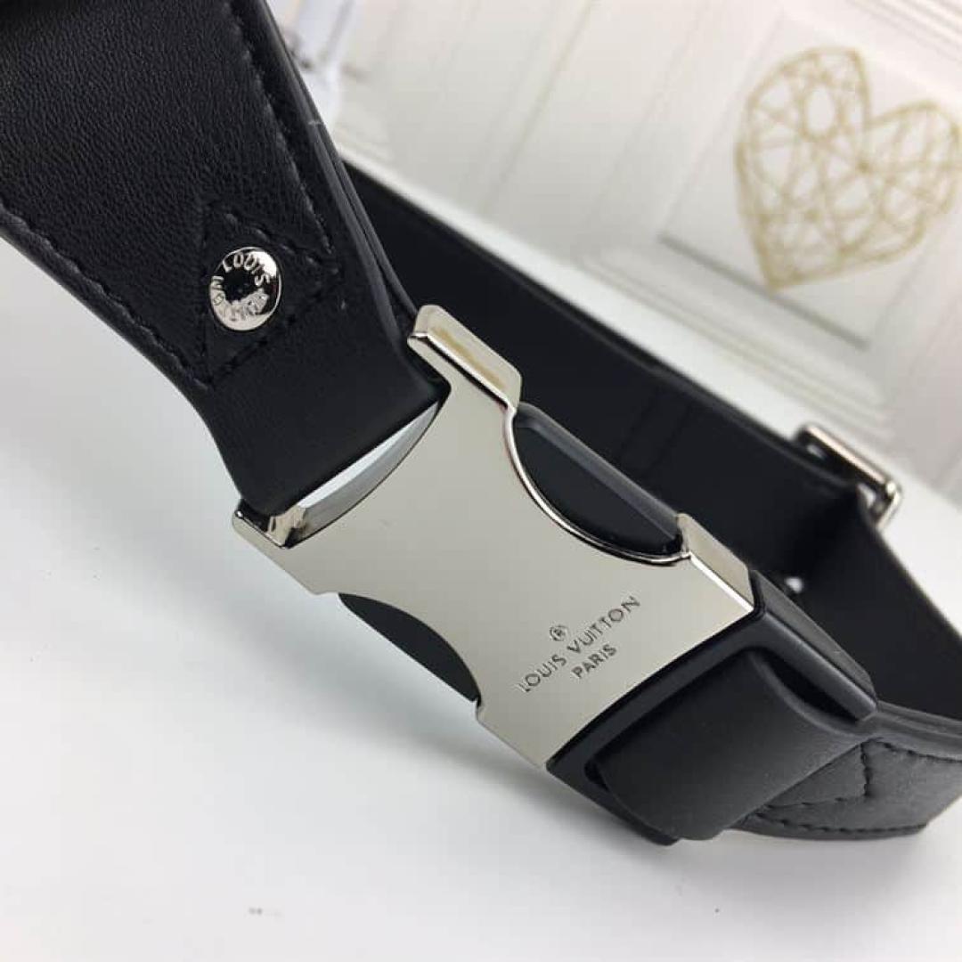 LOUIS VUITTON CAMPUS BUMBAG