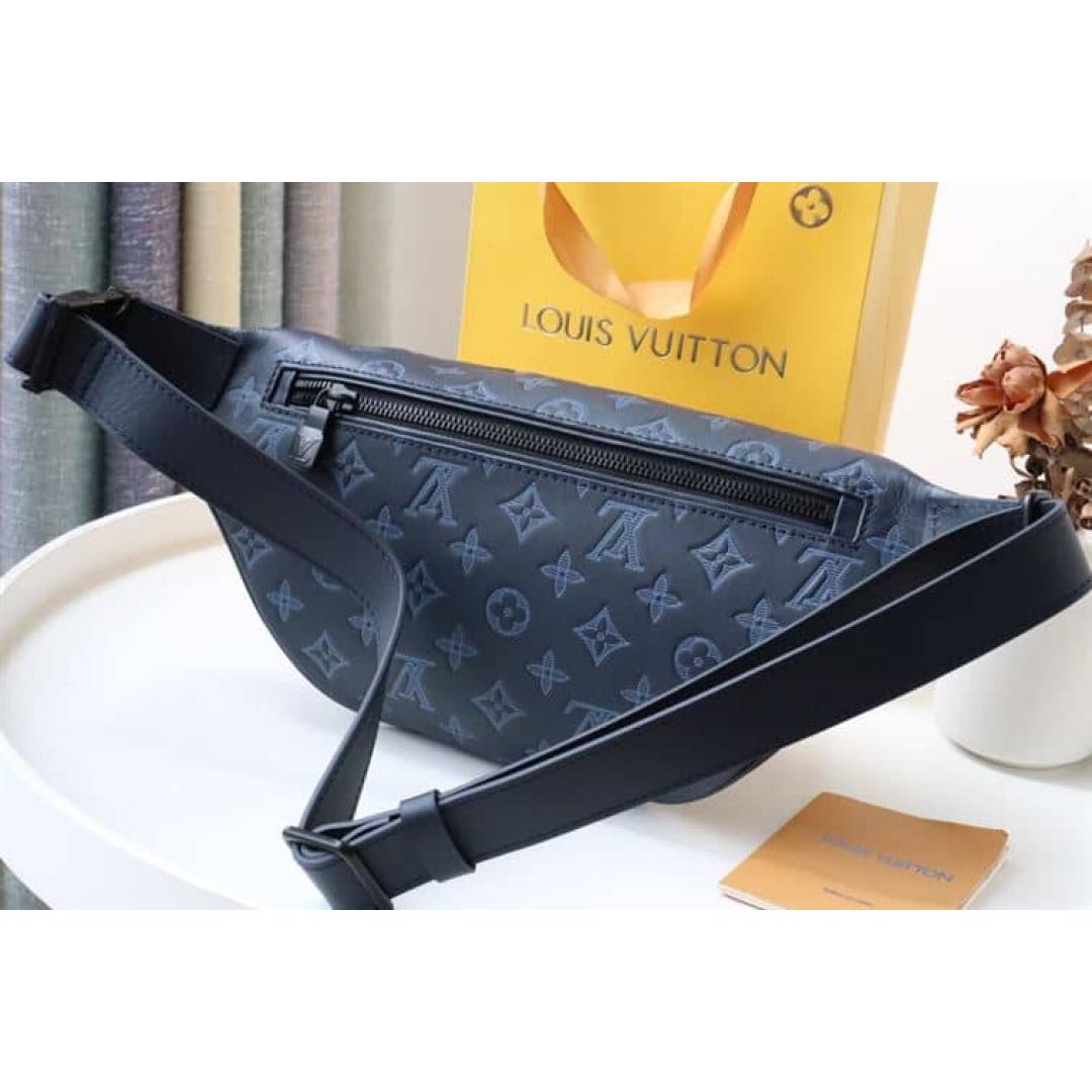 LOUIS VUITTON DISCOVERY BUMBAG PM