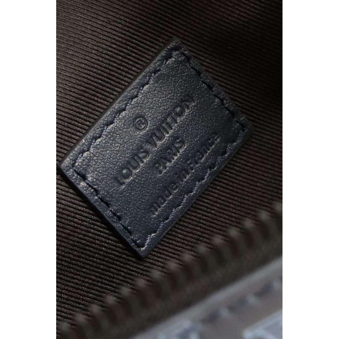 LOUIS VUITTON DISCOVERY BUMBAG PM