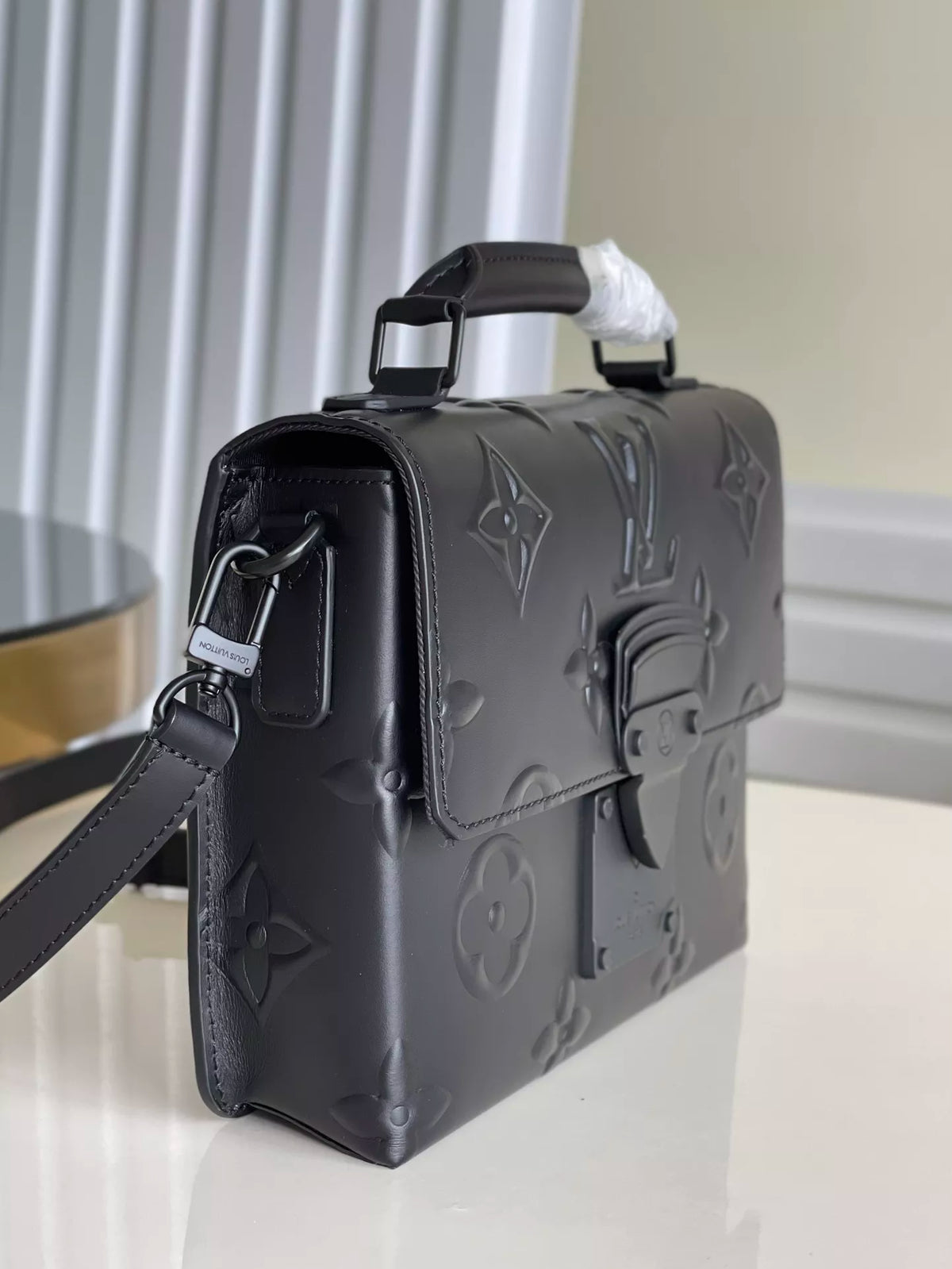 LOUIS VUITTON 25 X 19 X 6CM S-LOCK AMBASSADEUR PM