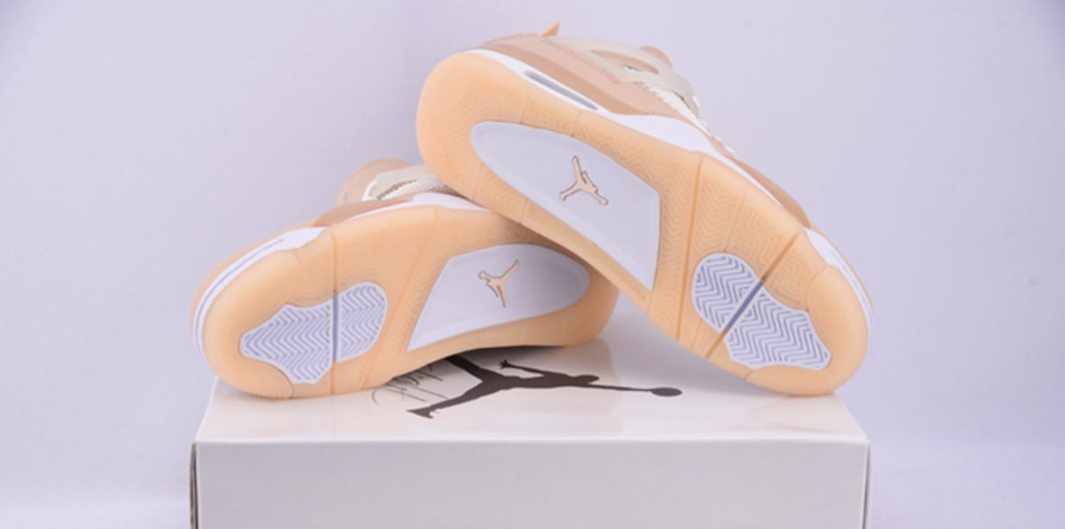 AIR JORDAN 4 WMNS “SHIMMER”