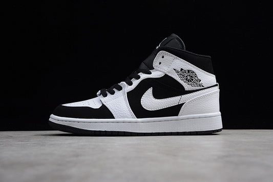 AIR JORDAN 1 MID "WHITE BLACK"