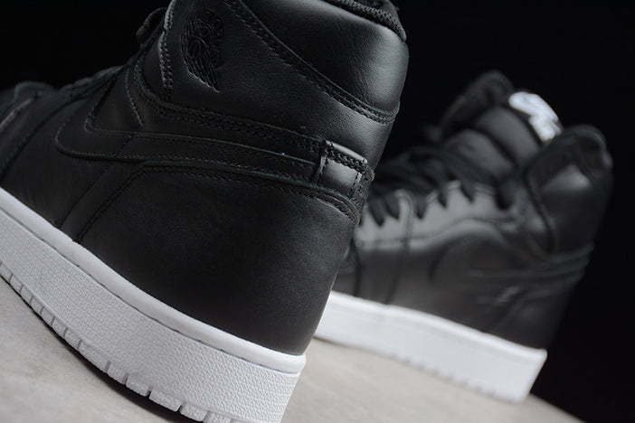 AIR JORDAN 1 RETRO OG "CYBER MONDAY"