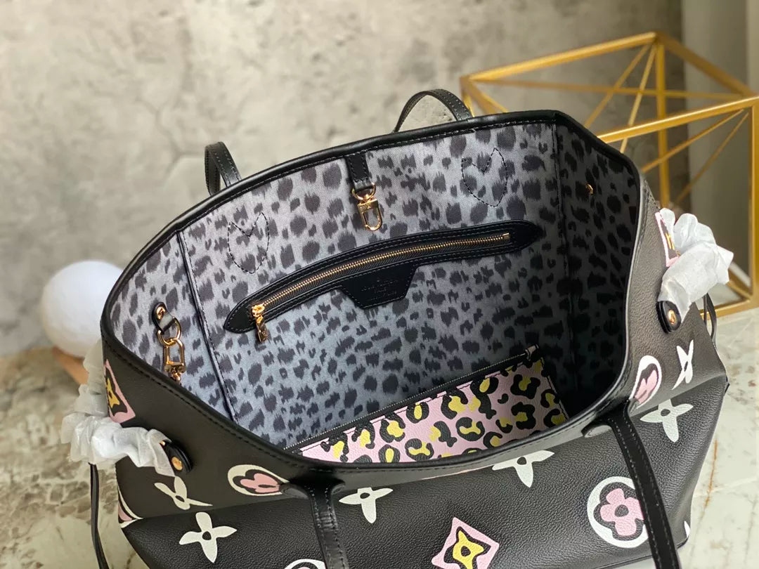 LOUIS VUITTON NEVERFULL WILD AT HEART MONOGRAM 2COLORS