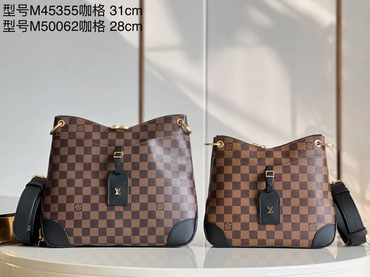 LOUIS VUITTON ODEON MM BAG