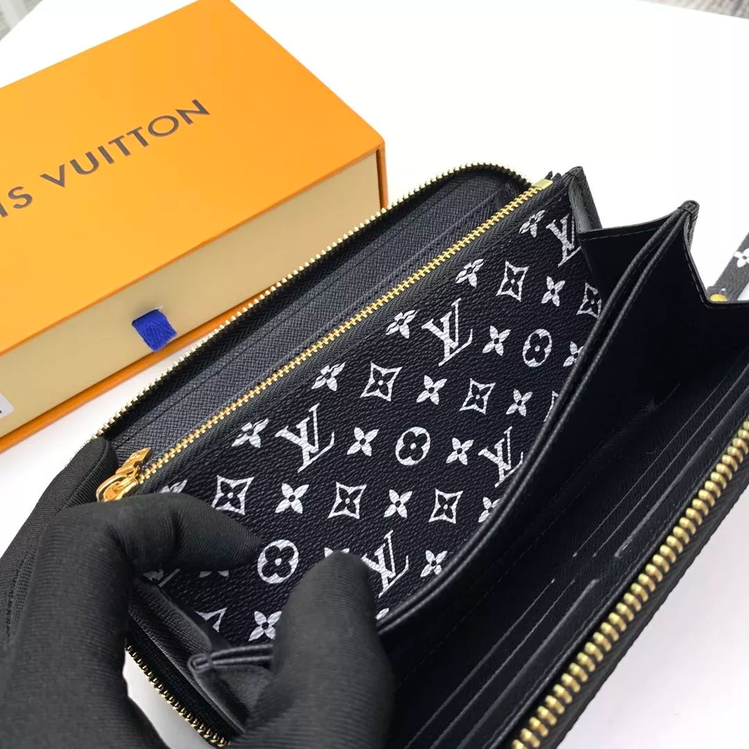 LOUIS VUITTON 19.5 X 10.5 X 2.5 CM CRAFTI'S "SPECIAL EDITION" GIBBY WALLET BAG