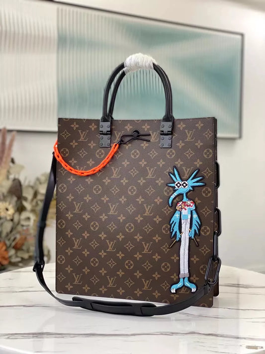 LOUIS VUITTON 36 X 36 X 9 CM SAC PLAT LV HAND BAGS