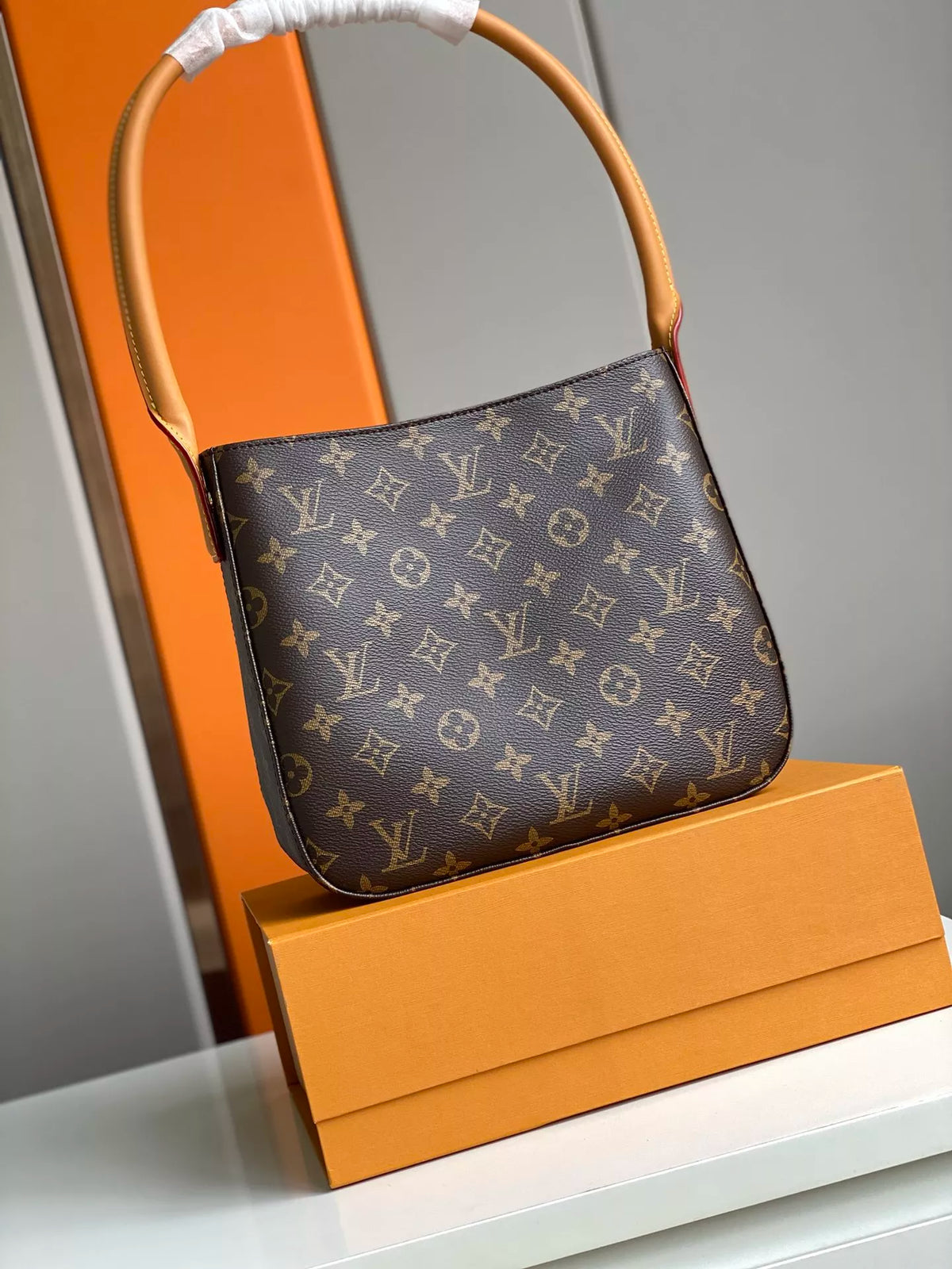 LOUIS VUITTON 25X21X10CM MONOGRAM VINTAGE LOOPING
