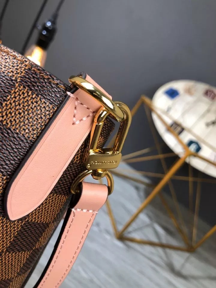 LOUIS VUITTON 32×28×15CM NEONOE BAG