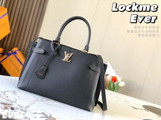 LOUIS VUITTON LOCKME DAY BAG