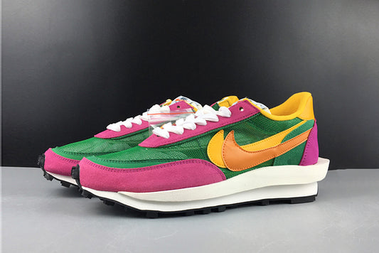 NIKE LDV WAFFLE SACAI "PINE GREEN"