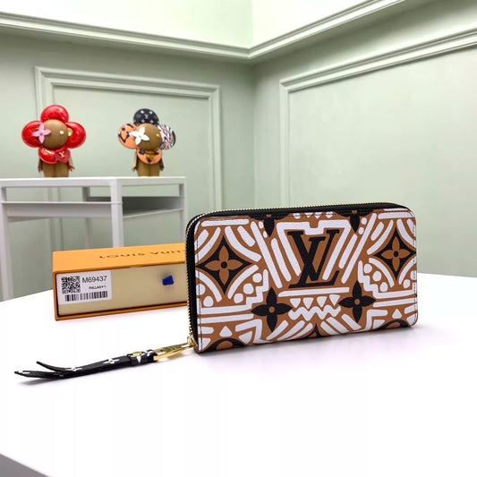 LOUIS VUITTON 19.5 X 10.5 X 2.5 CM CRAFTI'S "SPECIAL EDITION" GIBBY WALLET BAG