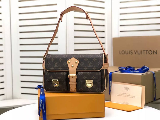 LOUIS VUITTON 30*19*10CM VINTAGE BAG