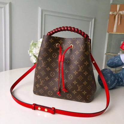 LOUIS VUITTON 26*26*17.5CM NEONOE