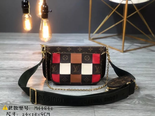 LOUIS VUITTON FAVORITE M44840 PACKET 14*9CM BIG BAG 24*16CM