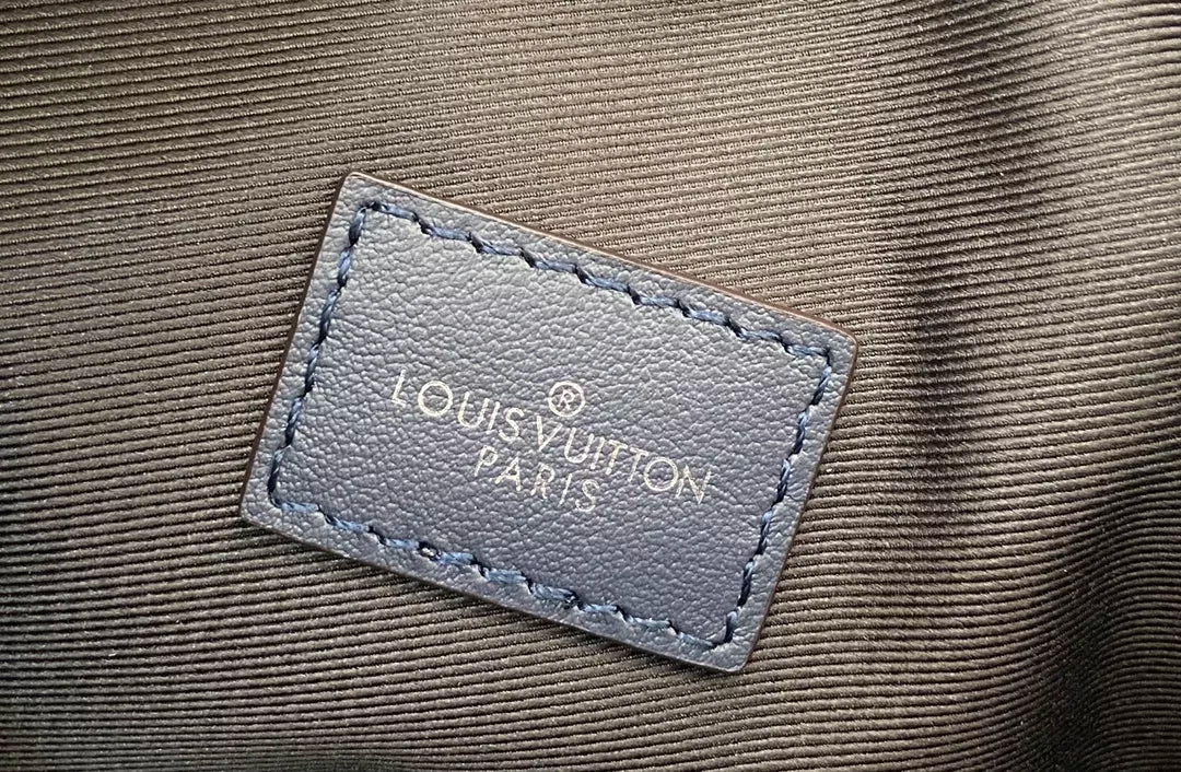 LOUIS VUITTON 25 X 18 X 10CM SOFT TRUNK LV HAND BAGS