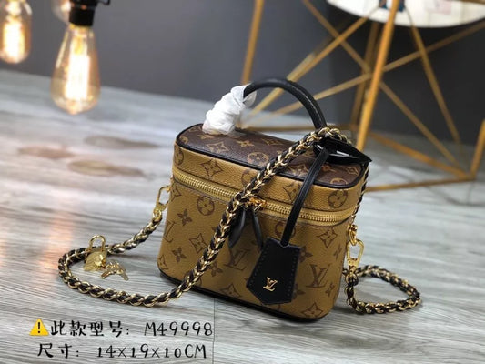 LOUIS VUITTON 14×19×10CM CANNES BAG