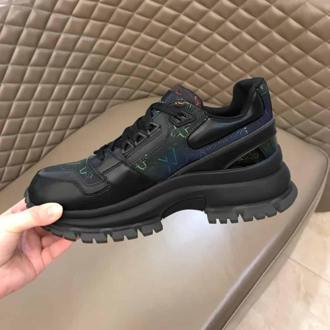 LOUIS VUITTON 2054 SNEAKER