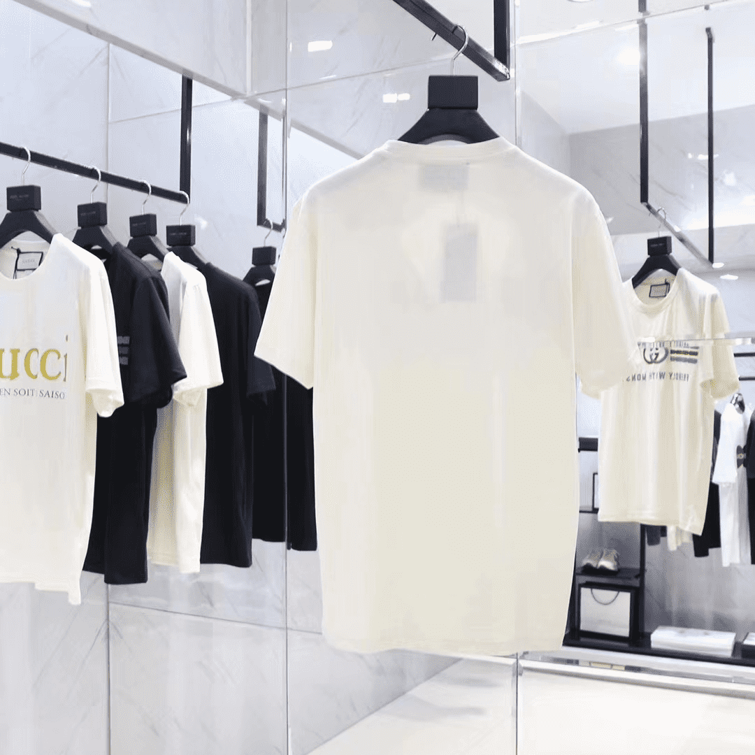 GUCCI FRIENDLY WITH MONSTERS TSHIRT