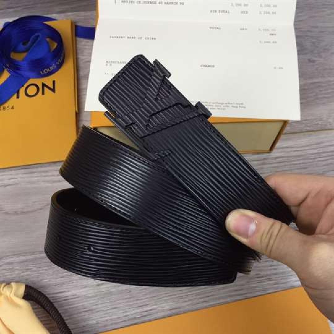 LOUIS VUITTON LV INITIALES 40MM EPI LEATHER