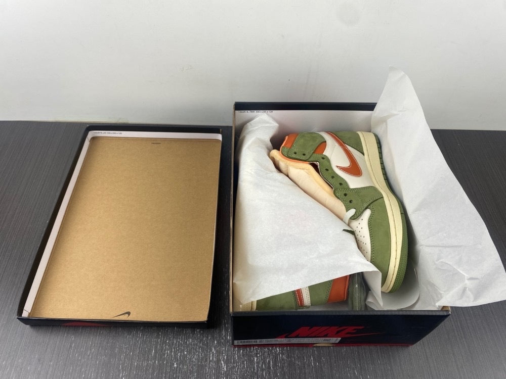 AIR JORDAN 1 HIGH OG “CELADON”