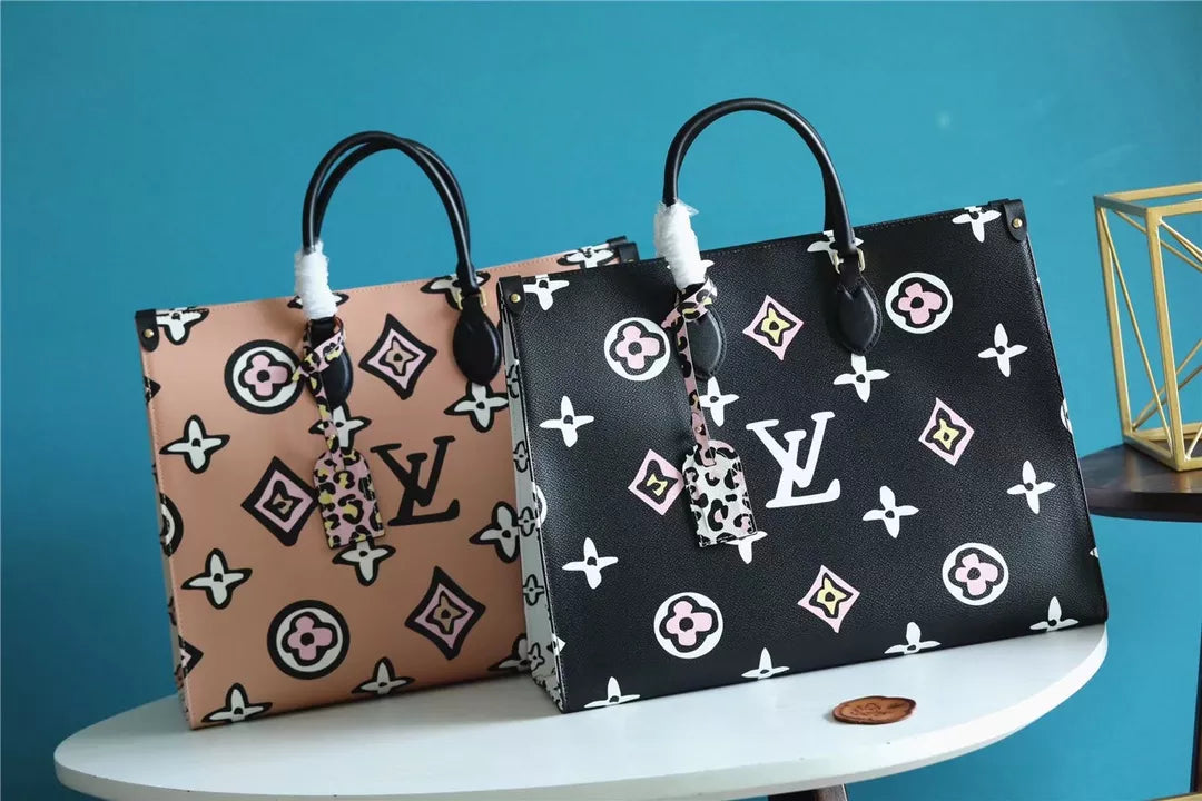 LOUIS VUITTON ONTHEGO MONOGRAM WILD AT HEART 41.0 X 34.0 X 19.0 CM 2COLORS