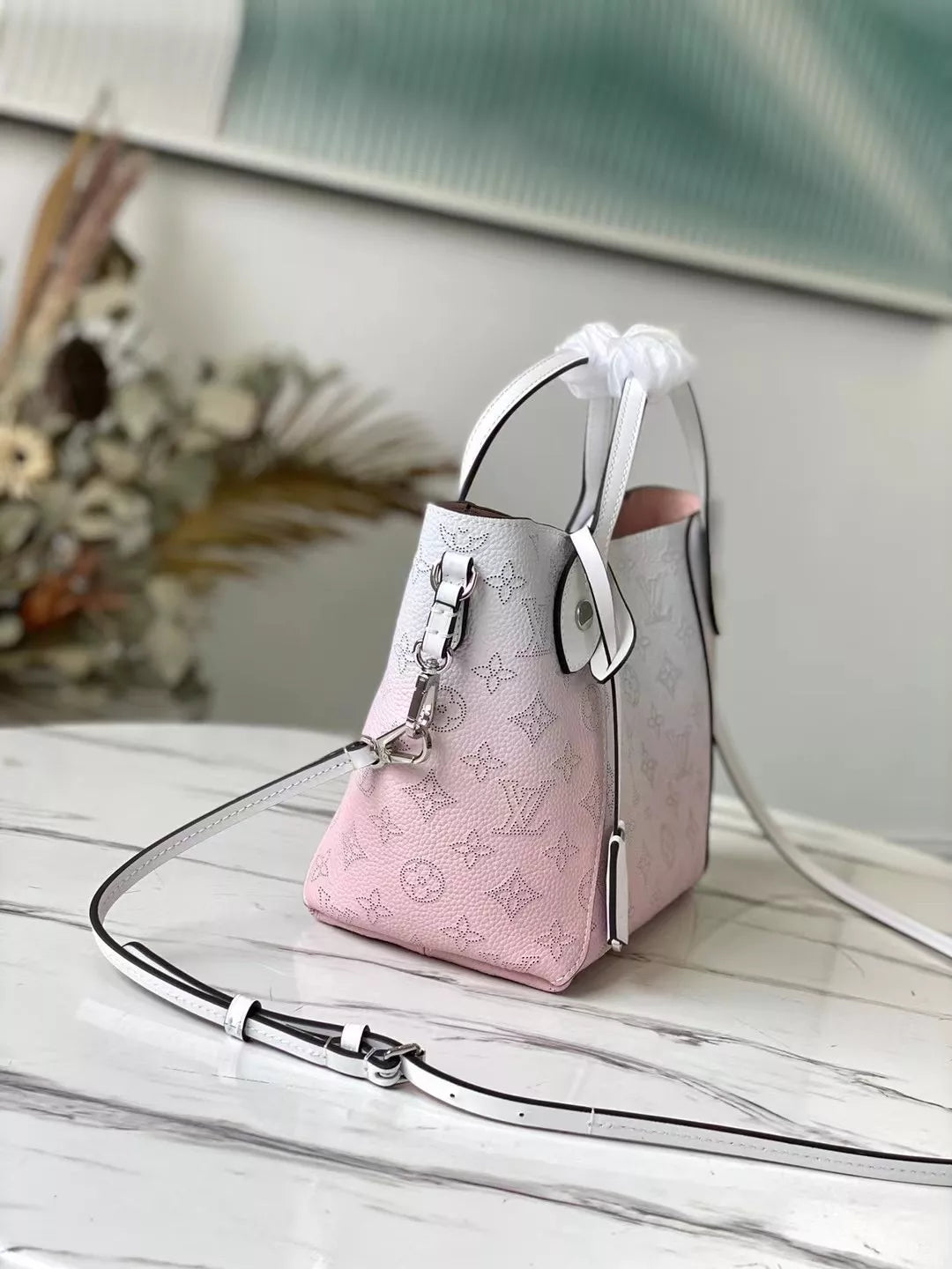LOUIS VUITTON 23 X 21 X 13 CM HINA PM 2 COLORS AVAILABLE