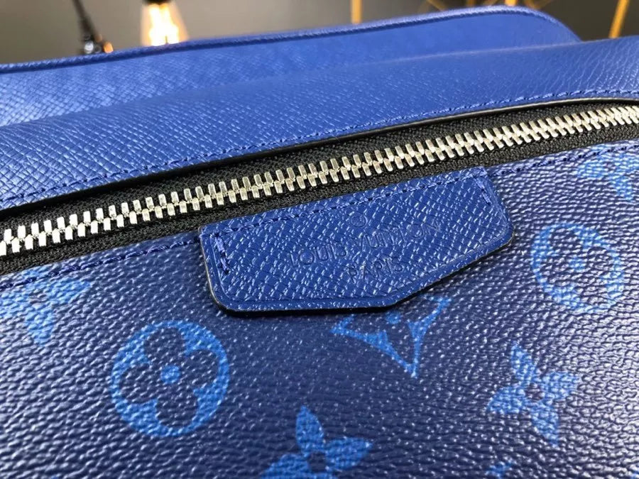 LOUIS VUITTON 29.5×20×10.5CM OUTDOOR