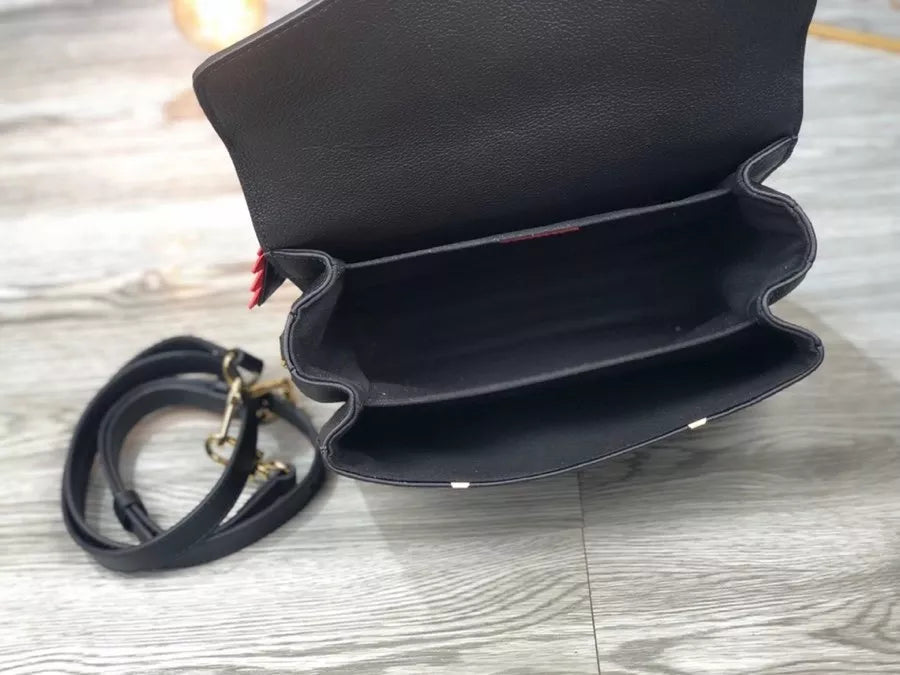 LOUIS VUITTON 25×19×7CM CRAFTY POCHETTE MÉTIS BAG