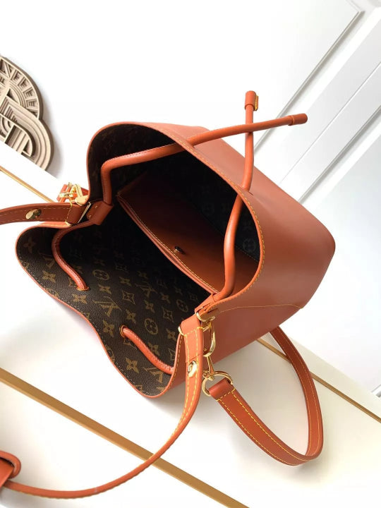 LOUIS VUITTON NEONOE BUCKET