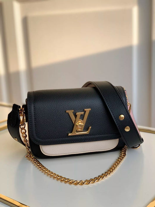 LOUIS VUITTON 19 X 13 X 8CM LOCKME TENDER