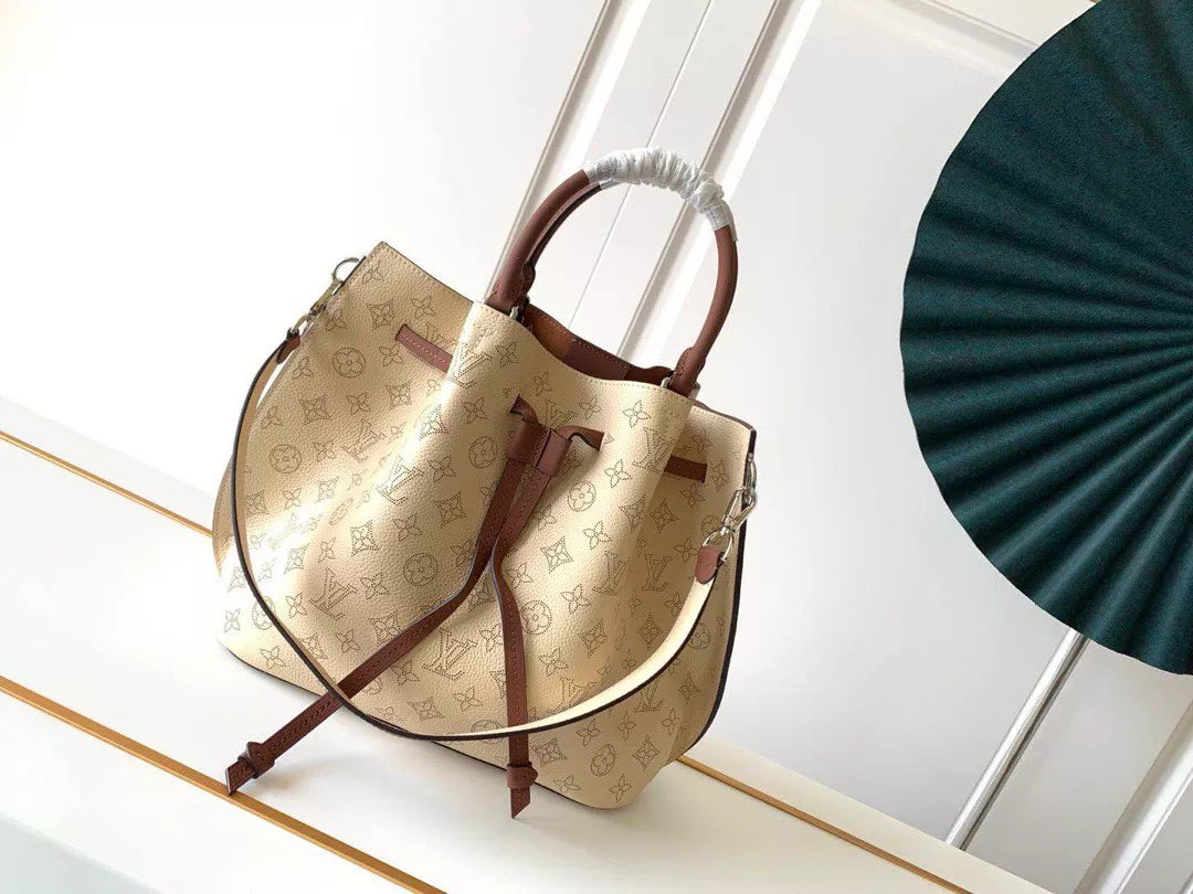 LOUIS VUITTON 44X27X12CM GIROLATA HANDBAG