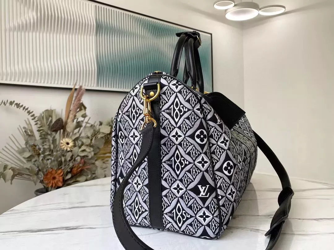 LOUIS VUITTON 45 X 27 X 20CM KEEPALL BANDOULIÈRE LV HAND BAGS