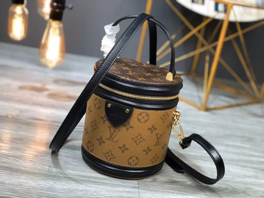 LOUIS VUITTON 15×17×15CM VANITY CANNES
