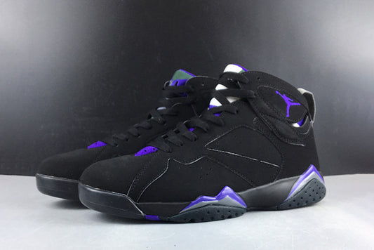 AIR JORDAN 7 RETRO "RAY ALLEN BUCKS"