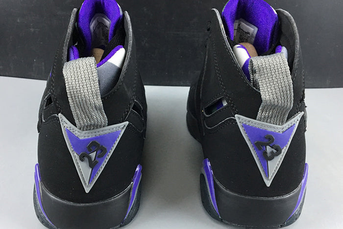 AIR JORDAN 7 RETRO "RAY ALLEN BUCKS"