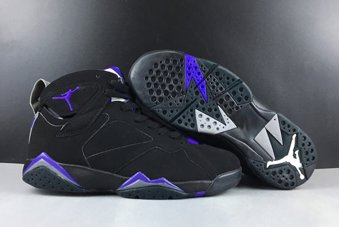 AIR JORDAN 7 RETRO "RAY ALLEN BUCKS"