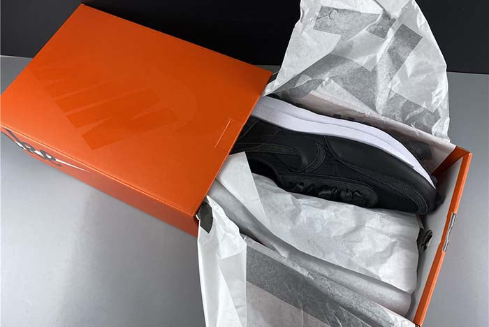 NIKE LDV WAFFLE SACAI "BLACK NYLON"